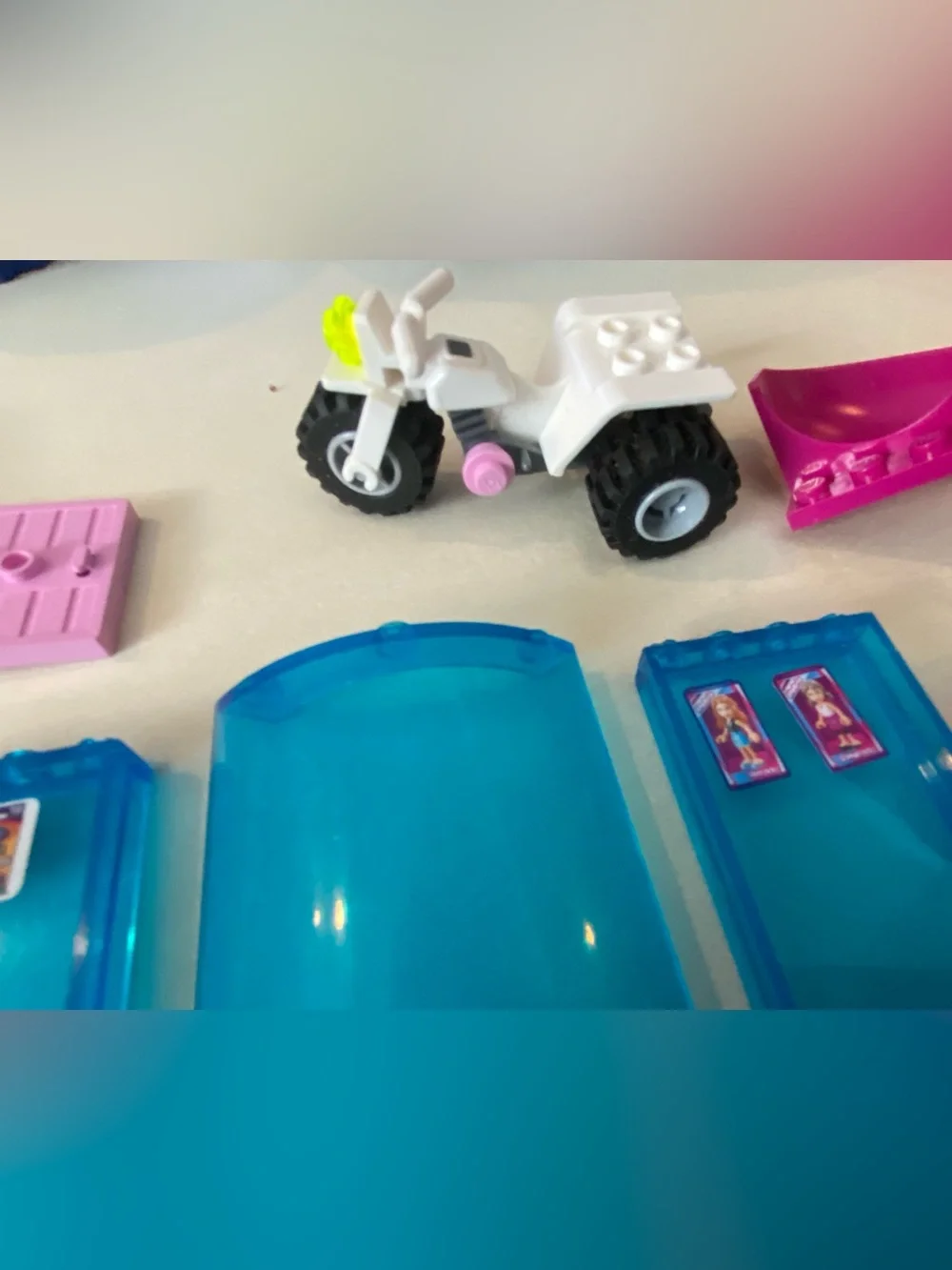 Lego Friends Mixed Bundle- lots of Accessories & branded pieces- Appx 1.1 lbs